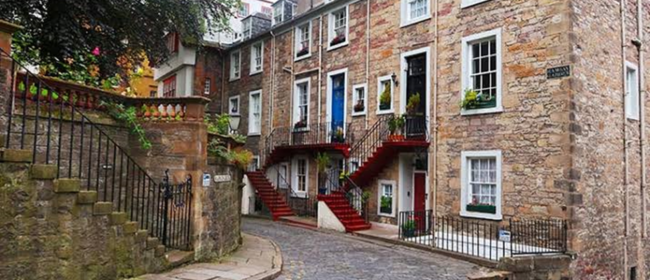 A Foreigner’s Guide to Buying Property in the UK